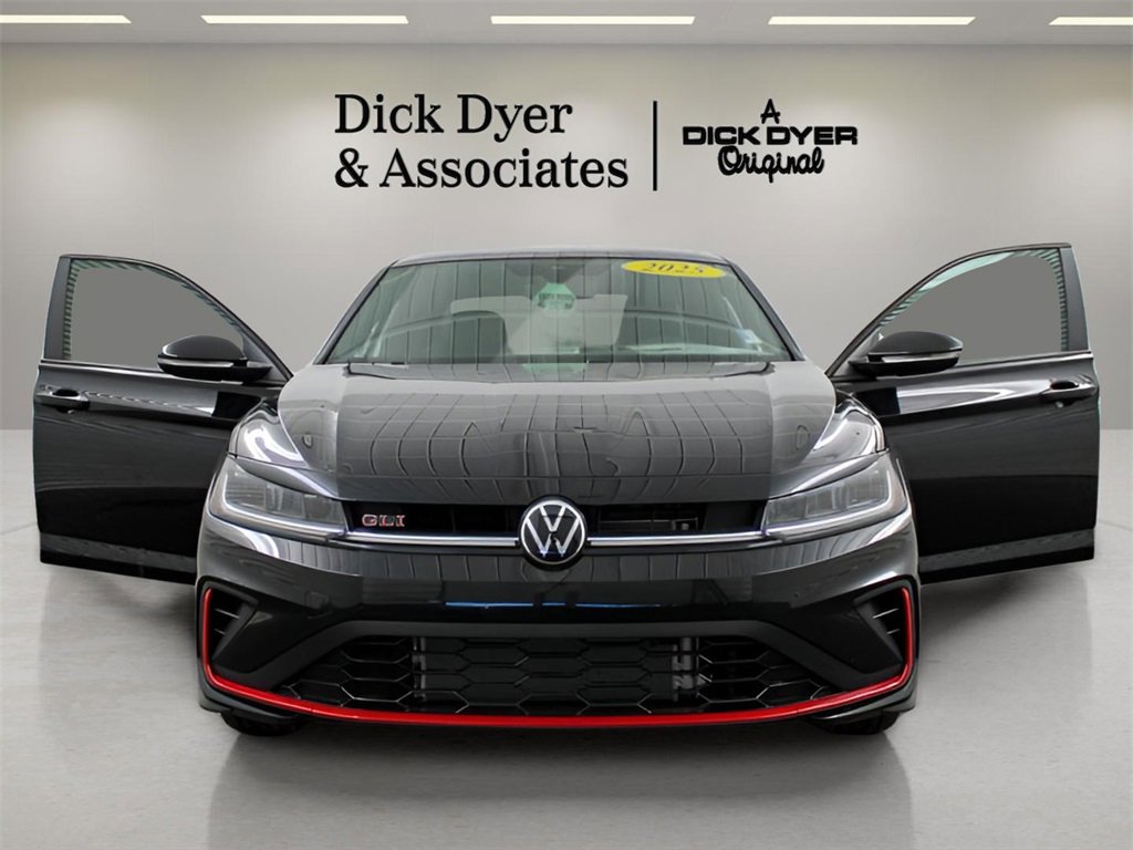 Used 2025 Volkswagen Jetta GLI Autobahn image 7