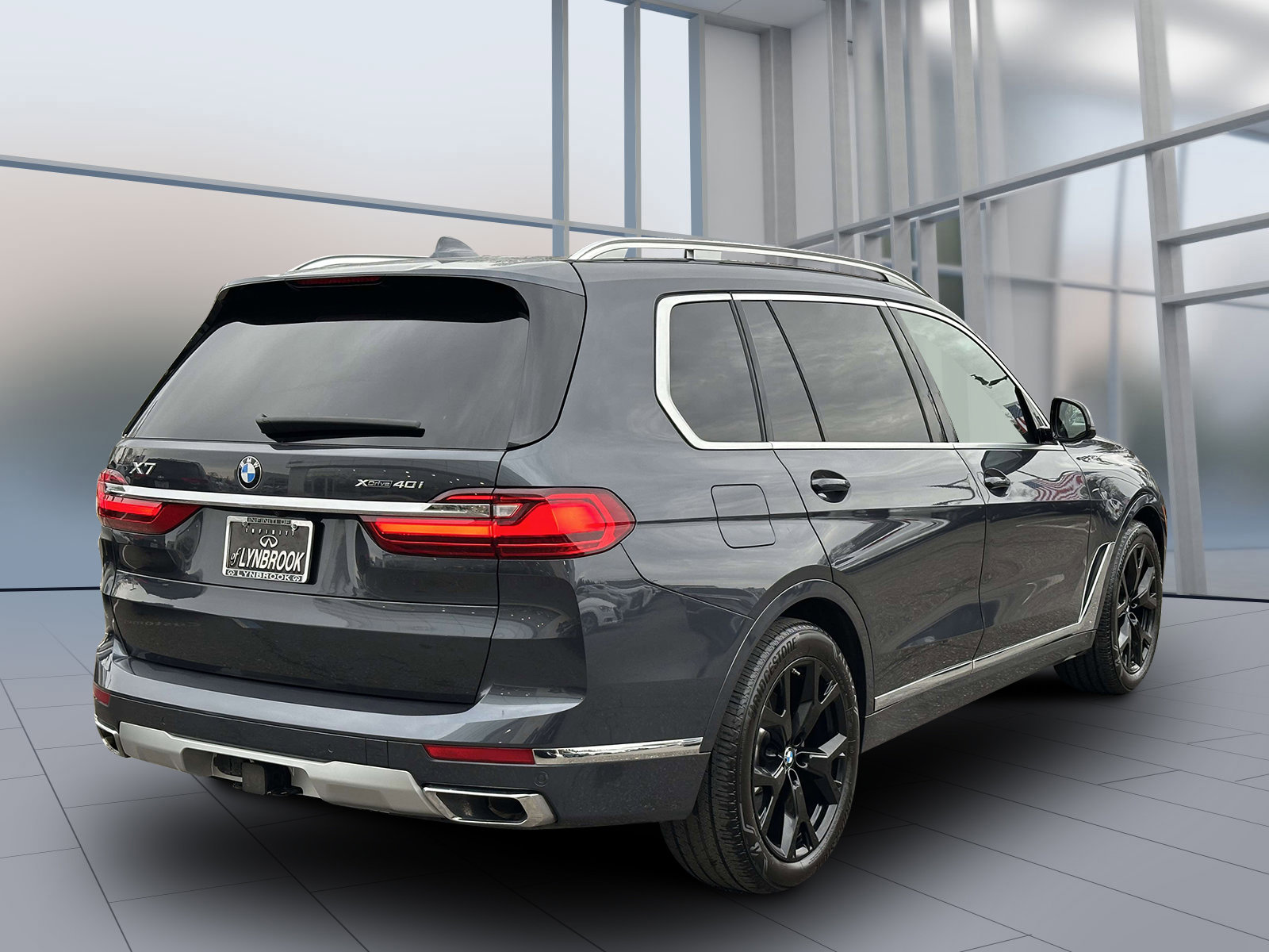 Used 2022 BMW X7 xDrive40i w/ Premium Package image 5