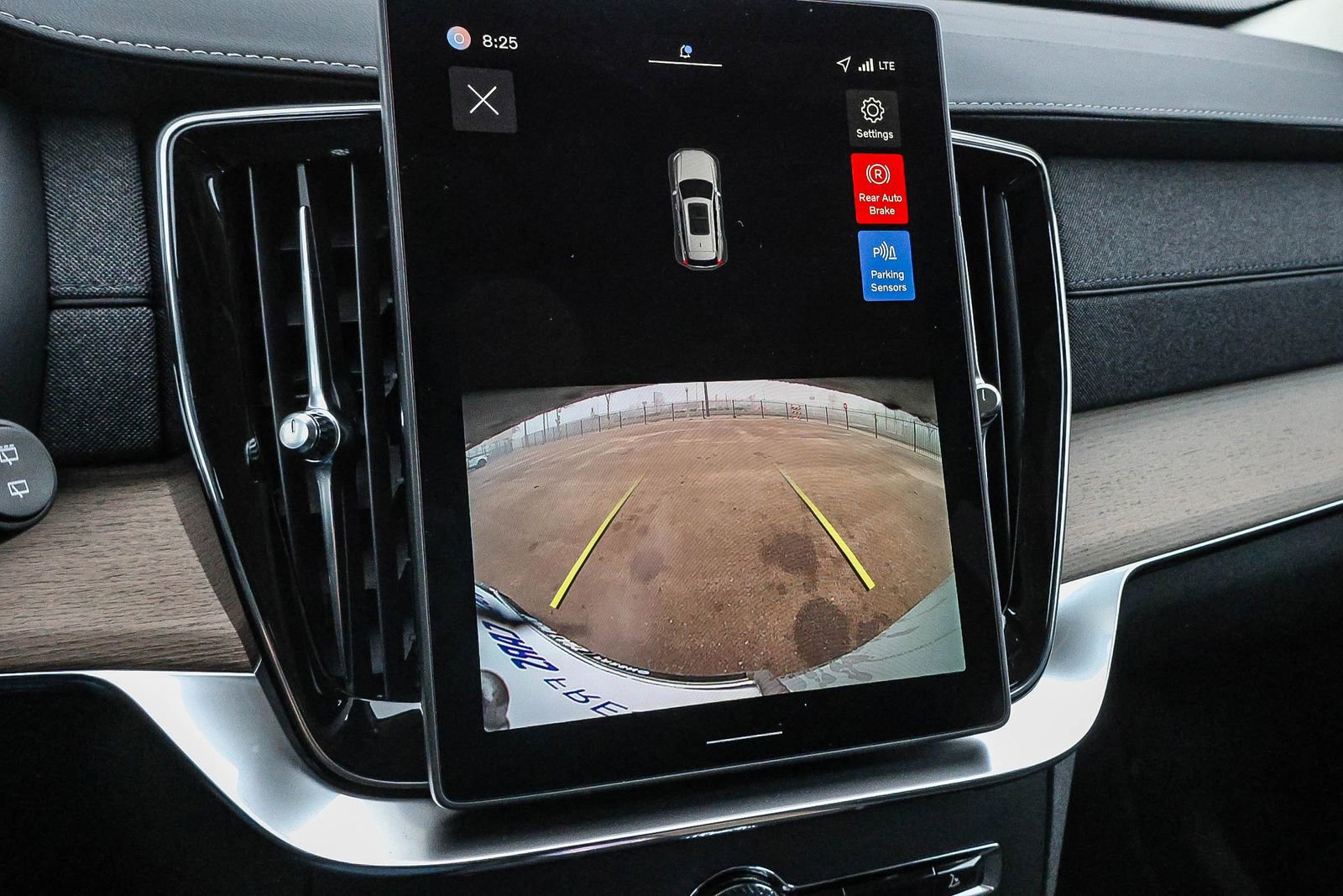 New 2026 Volvo XC90 B5 Core image 33