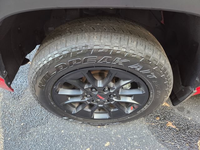 Used 2025 Toyota Tundra Limited w/ TRD Off-Road Package AWD/4WD image 38