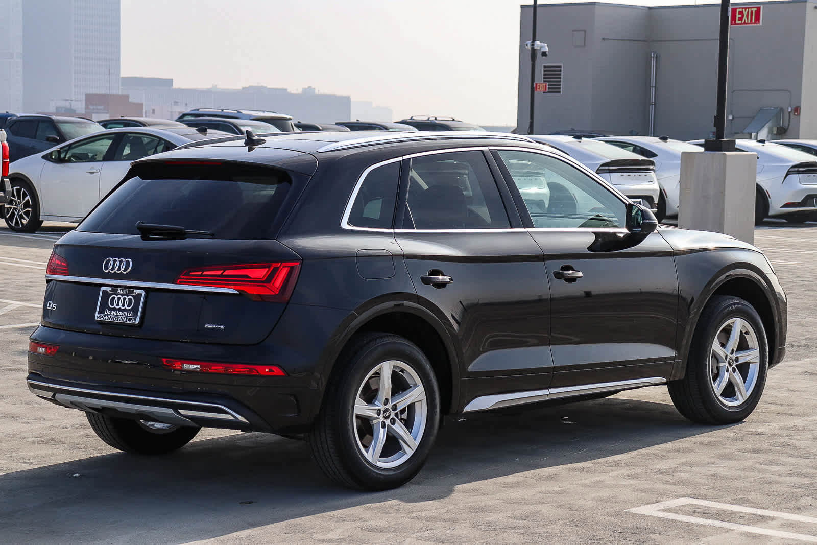 Used 2023 Audi Q5 2.0T Premium w/ Convenience Package image 4