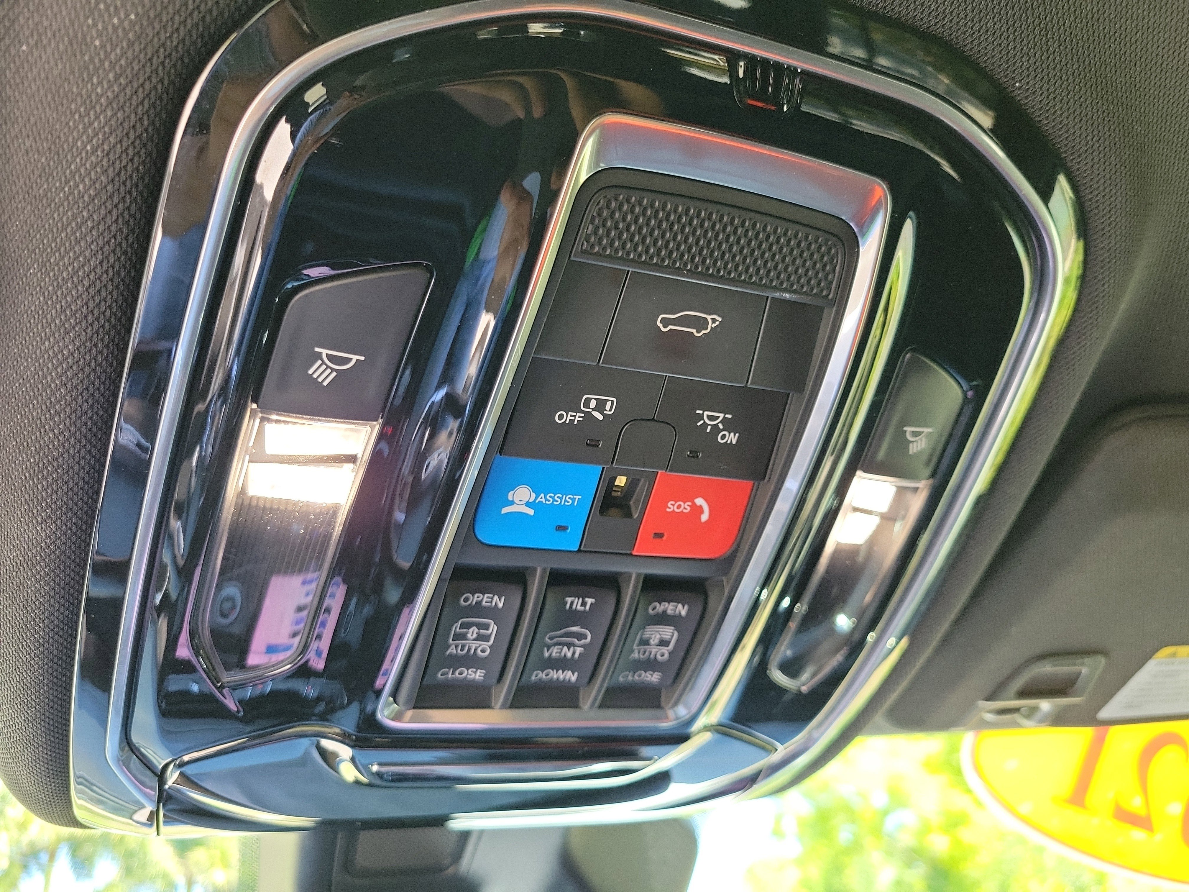 Used 2021 Jeep Grand Cherokee L Overland w/ Luxury Tech Group IV image 18