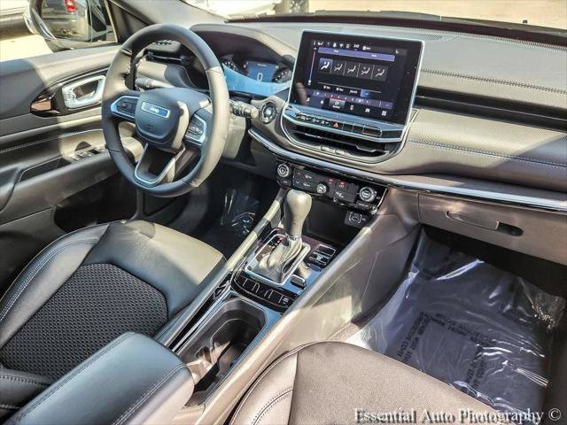 Certified 2026 Jeep Compass Latitude AWD/4WD image 25