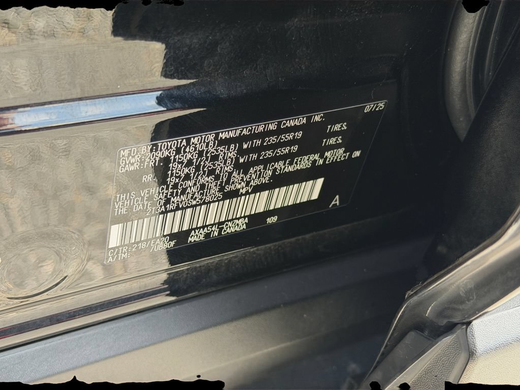 Certified 2025 Toyota RAV4 XLE Premium AWD/4WD image 30
