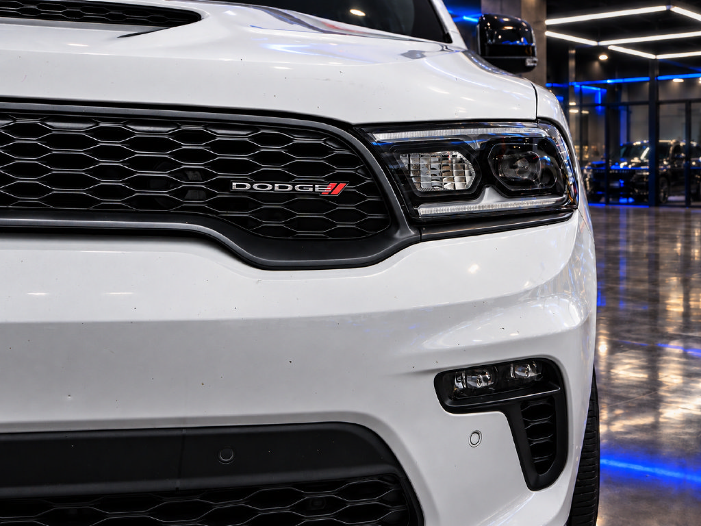 Used 2022 Dodge Durango R/T w/ Tow 'N Go Group AWD/4WD image 12
