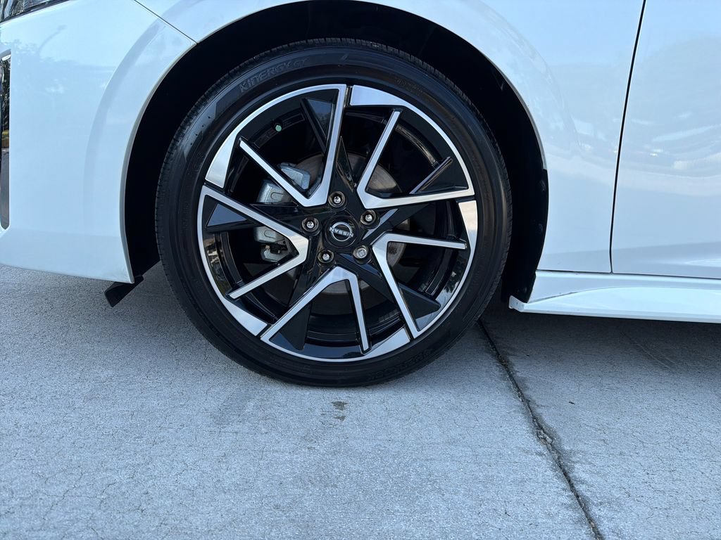 Certified 2024 Nissan Sentra SR w/ SR Premium Package FWD image 12