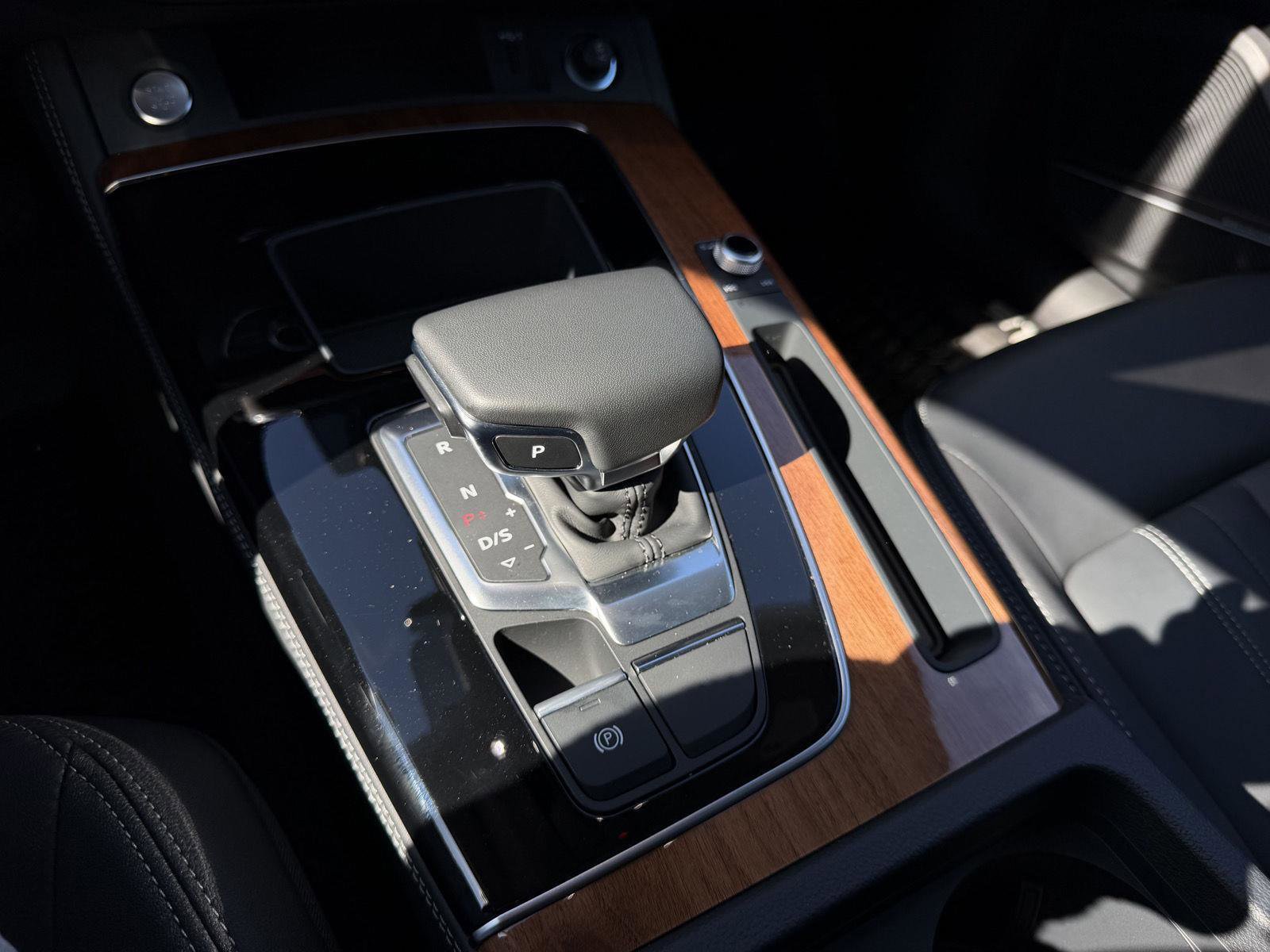 Used 2023 Audi Q5 2.0T Premium Plus w/ Premium Plus Package image 18