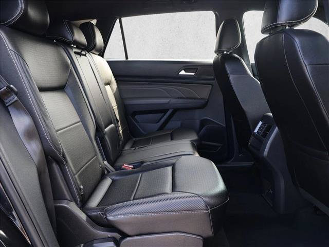 Used 2023 Volkswagen Atlas Cross Sport SEL AWD/4WD image 28