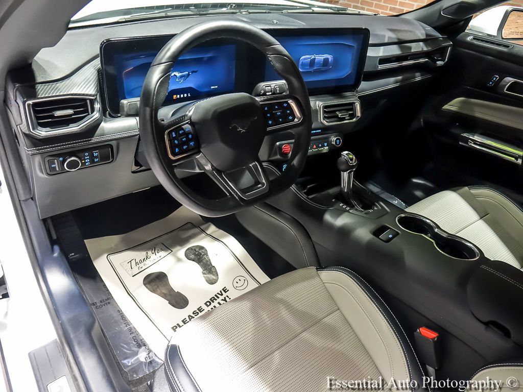 Used 2024 Ford Mustang Premium RWD image 13