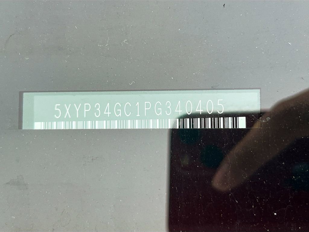 Used 2023 Kia Telluride EX w/ EX Captain's Chair Package image 35