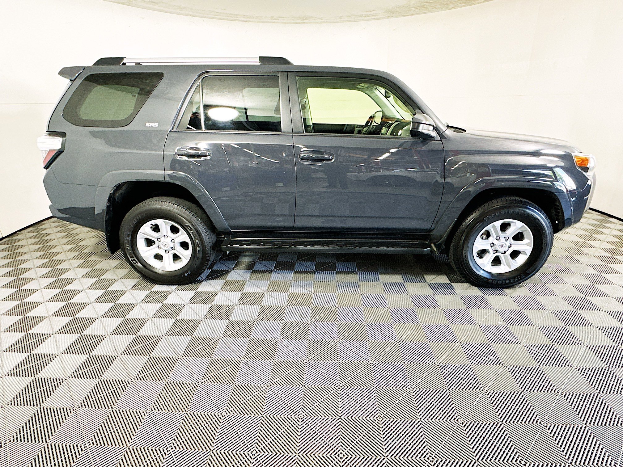 Used 2024 Toyota 4Runner SR5 AWD/4WD image 2