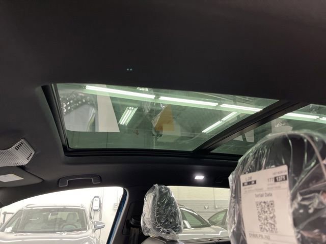 New 2025 Volkswagen Atlas Cross Sport SEL Premium R-Line image 20