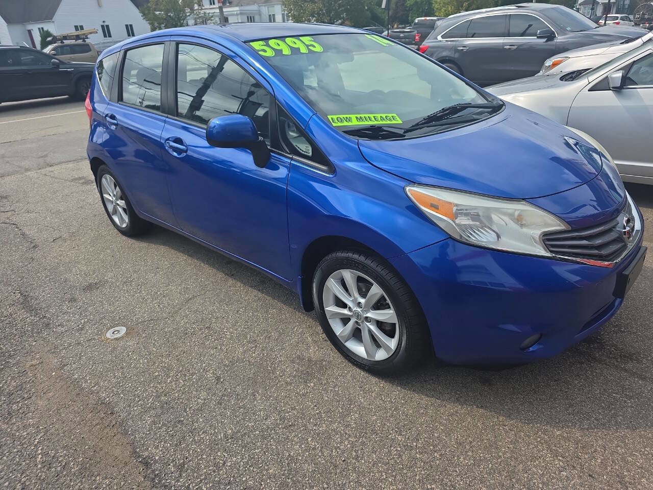 Used 2014 Nissan Versa Note SV w/ SL Package image 2