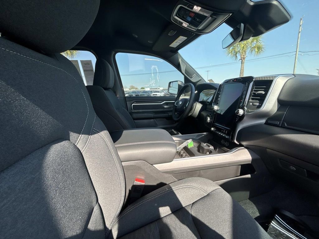 New 2026 RAM 1500 4x4 Crew Cab image 15