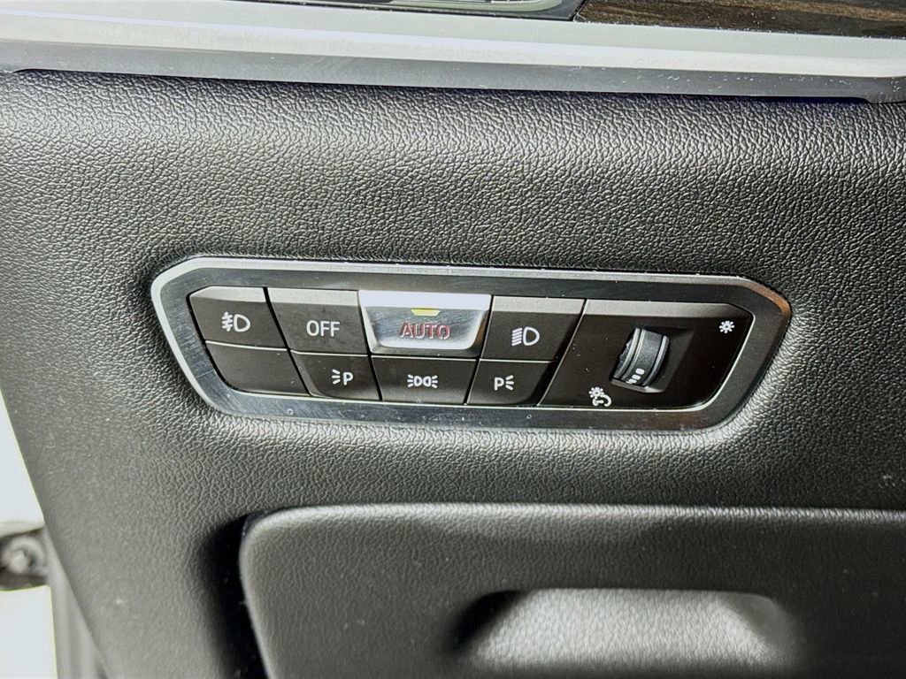 Used 2021 BMW X7 xDrive40i w/ M Sport Package image 10