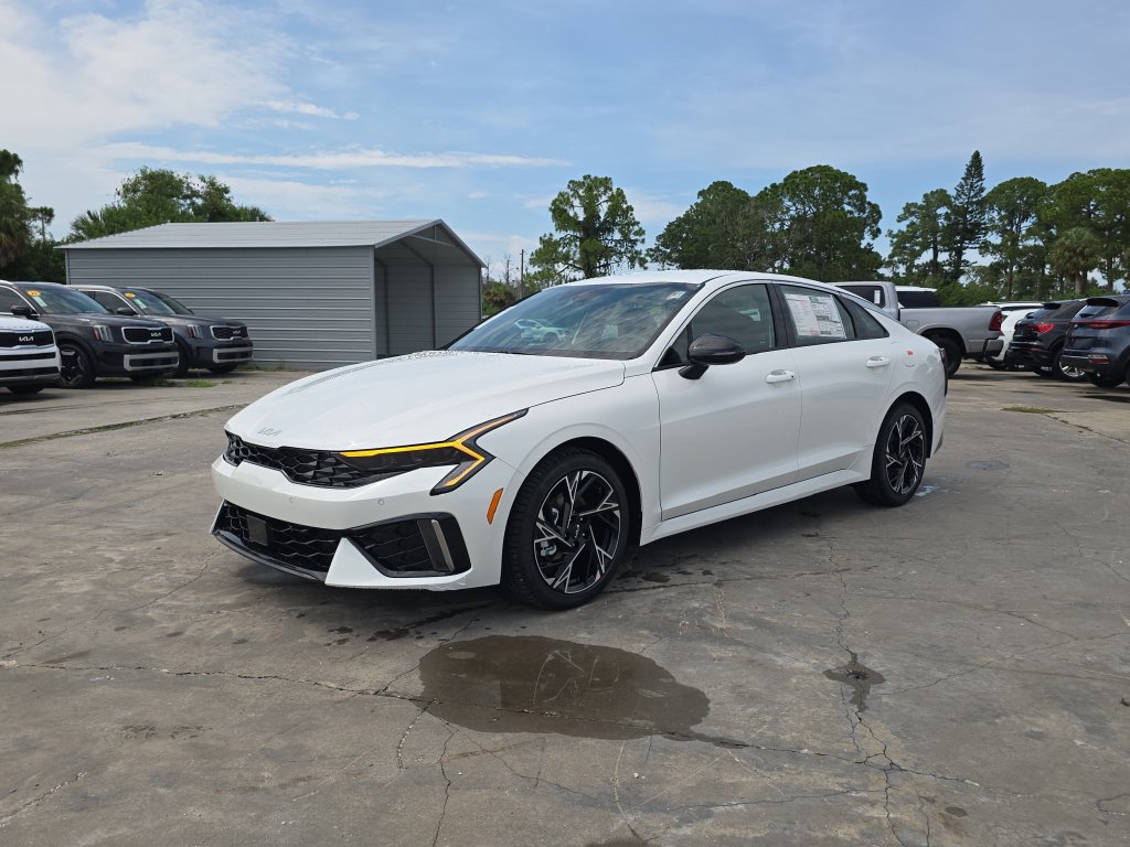 New 2026 Kia K5 GT-Line w/ GT-Line Red Interior Package FWD image 4