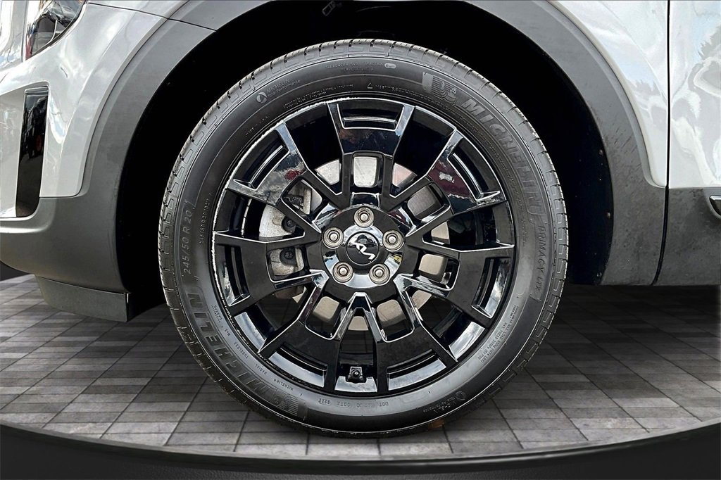Used 2022 Kia Telluride SX w/ SX Prestige Package image 9