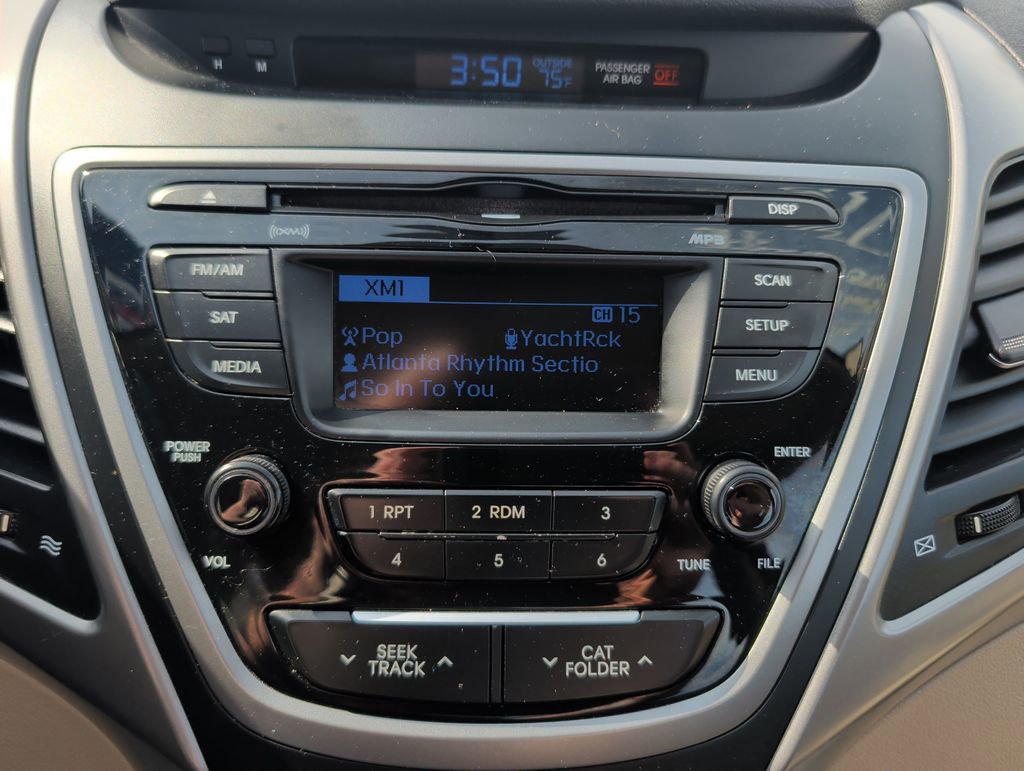 Used 2016 Hyundai Elantra SE FWD image 13