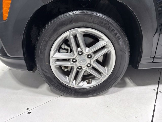 Used 2021 Hyundai Kona SE AWD/4WD image 5