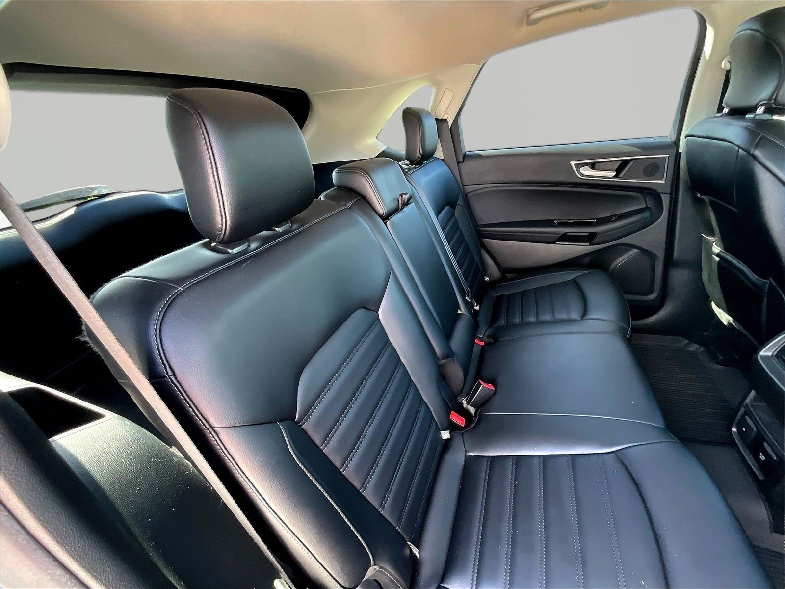 Used 2019 Ford Edge SEL w/ Equipment Group 201A AWD/4WD image 24