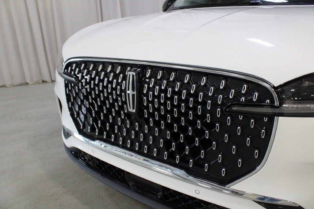 New 2026 Lincoln Aviator AWD image 33