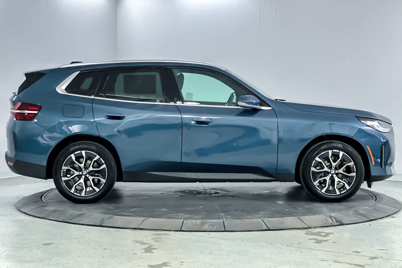 Used 2026 BMW X3 xDrive30 w/ Convenience Package AWD/4WD image 8