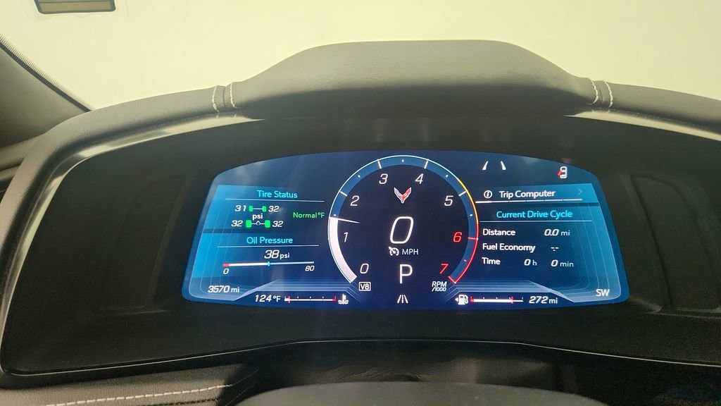 Used 2025 Chevrolet Corvette Stingray Preferred Cpe w/ Stealth Interior Trim Package image 17