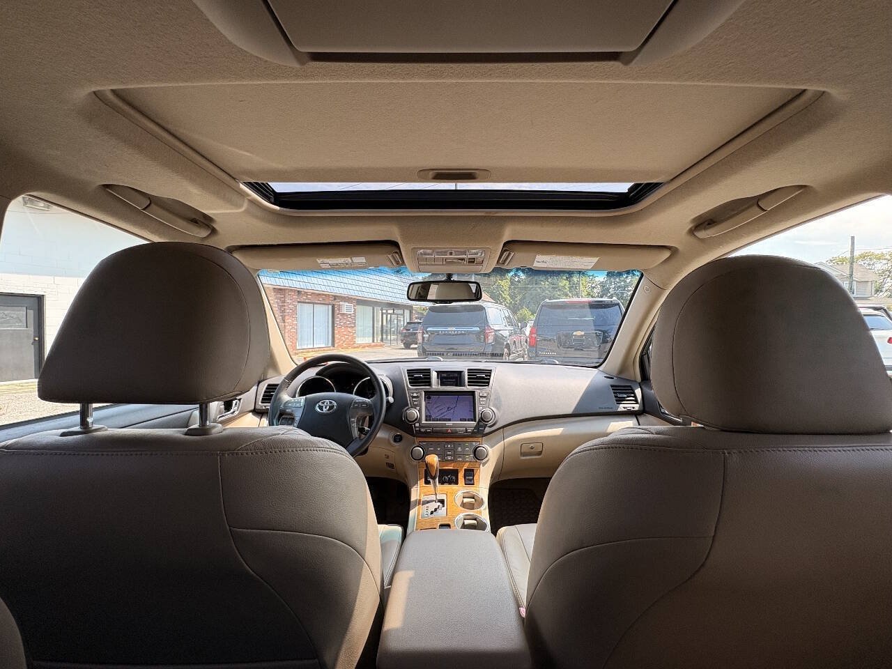 Used 2010 Toyota Highlander Limited AWD/4WD image 41