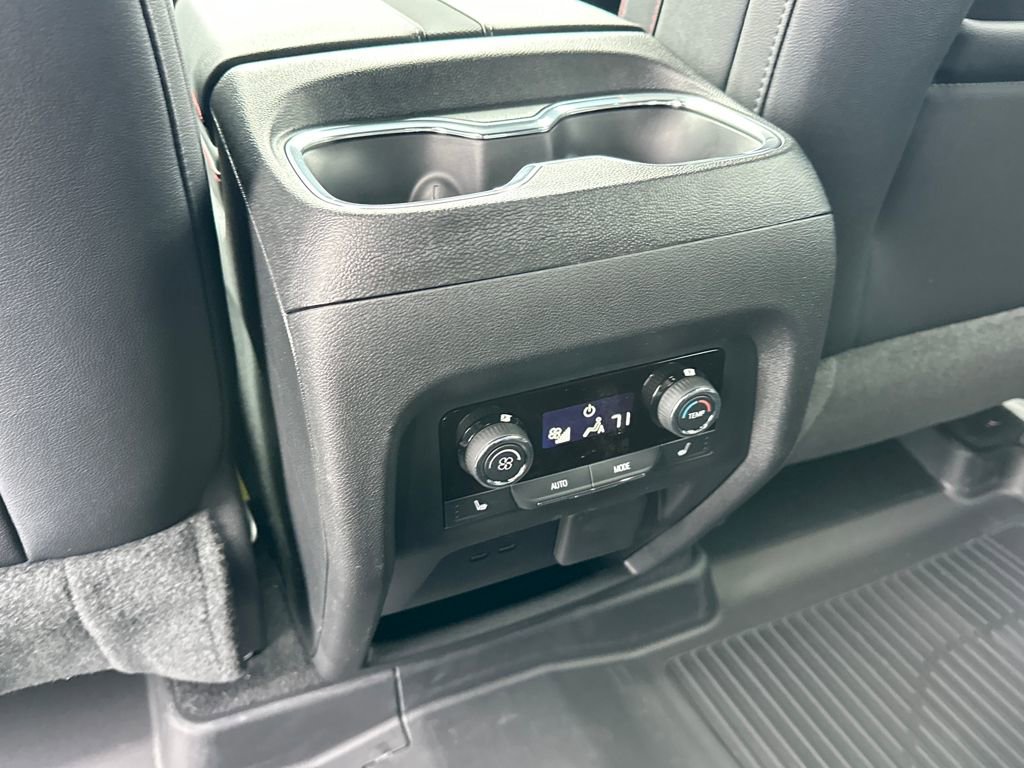 New 2026 Chevrolet Traverse RS w/ LPO, Floor Liner Package FWD image 18