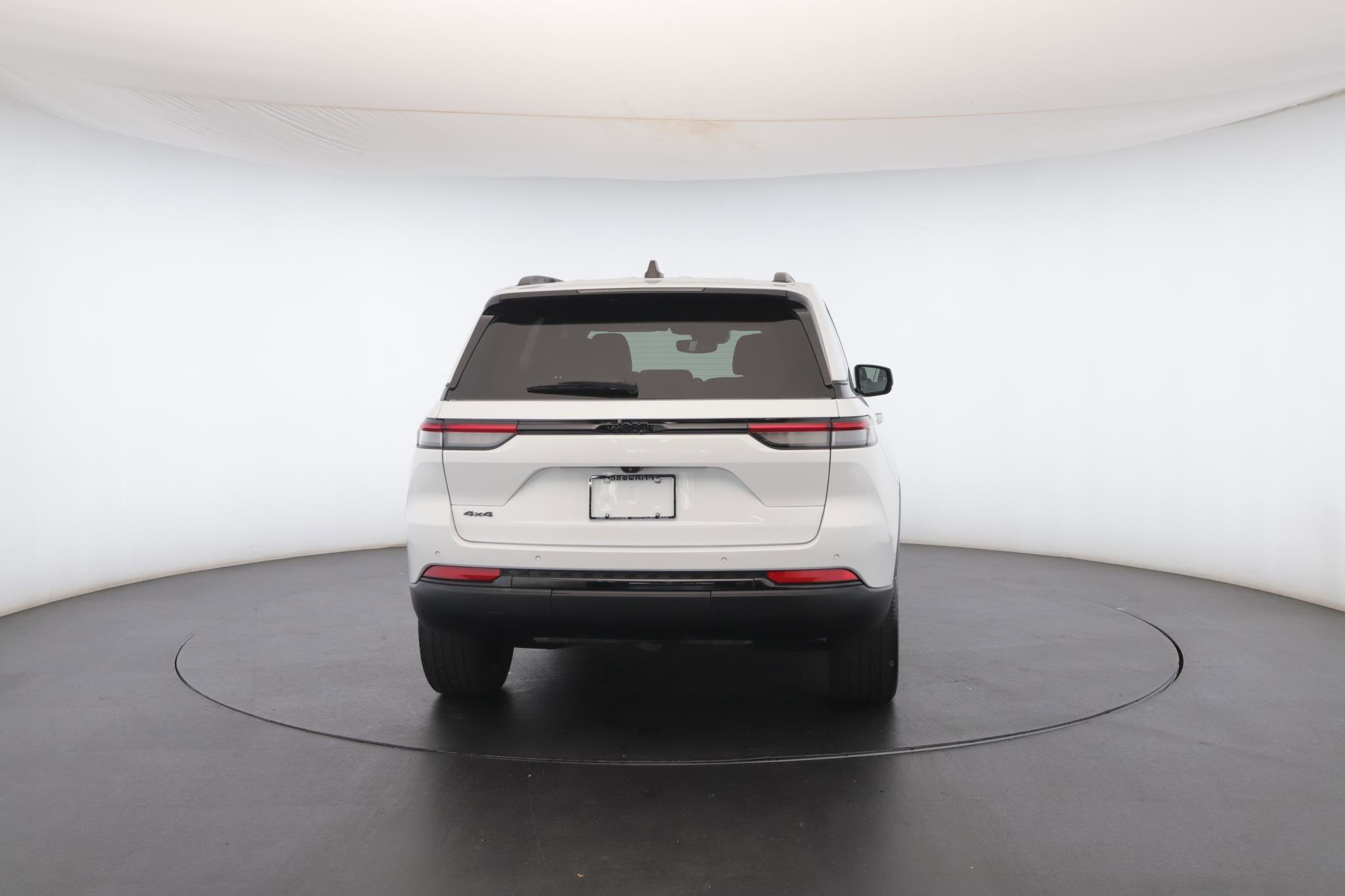 Used 2023 Jeep Grand Cherokee Altitude image 26