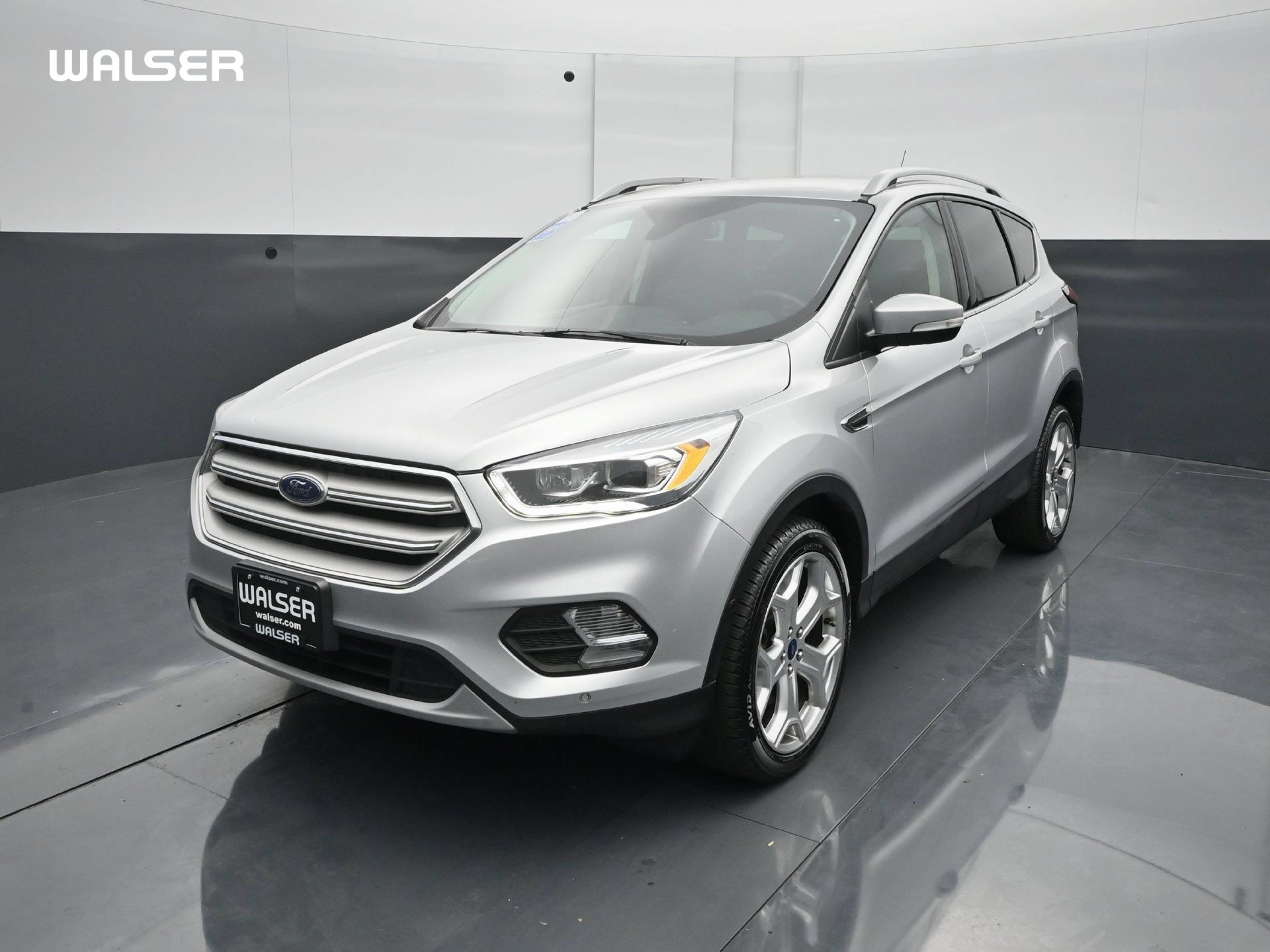 Used 2019 Ford Escape Titanium w/ U9j03 - Titanium Tow Package AWD/4WD image 1