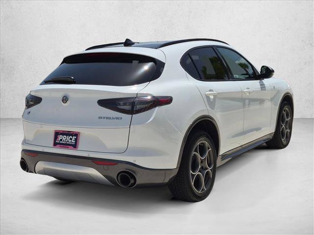 Used 2024 Alfa Romeo Stelvio Ti w/ Active Assist Plus Package AWD/4WD image 5