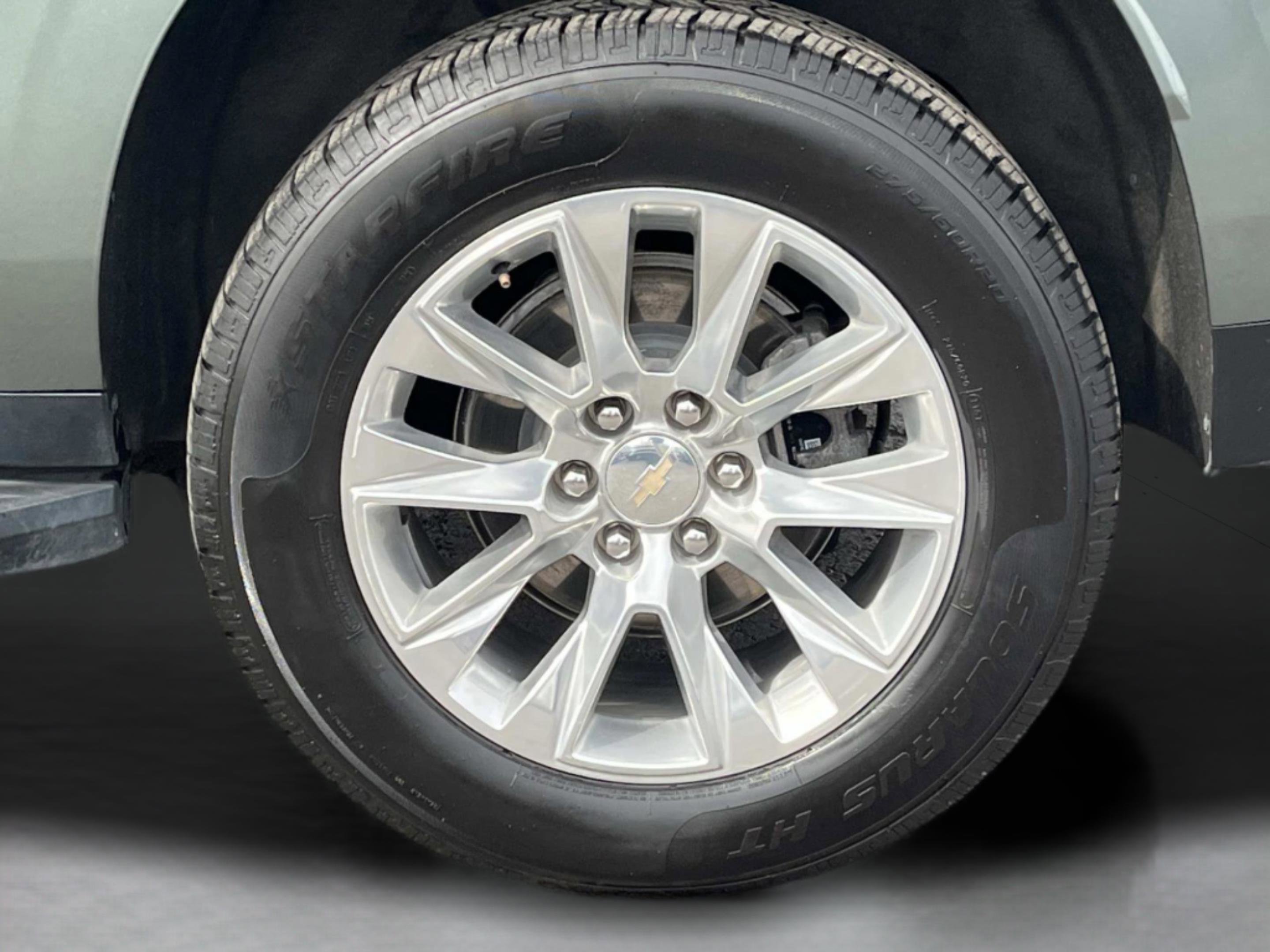 Used 2023 Chevrolet Suburban Premier AWD/4WD image 11