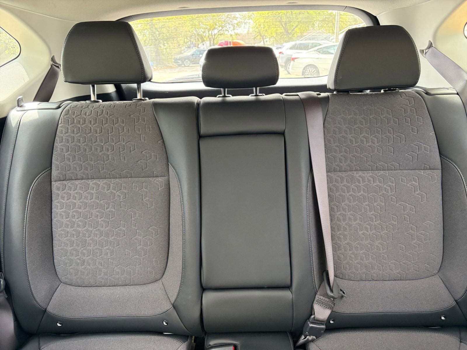 Used 2025 Kia Seltos S image 35