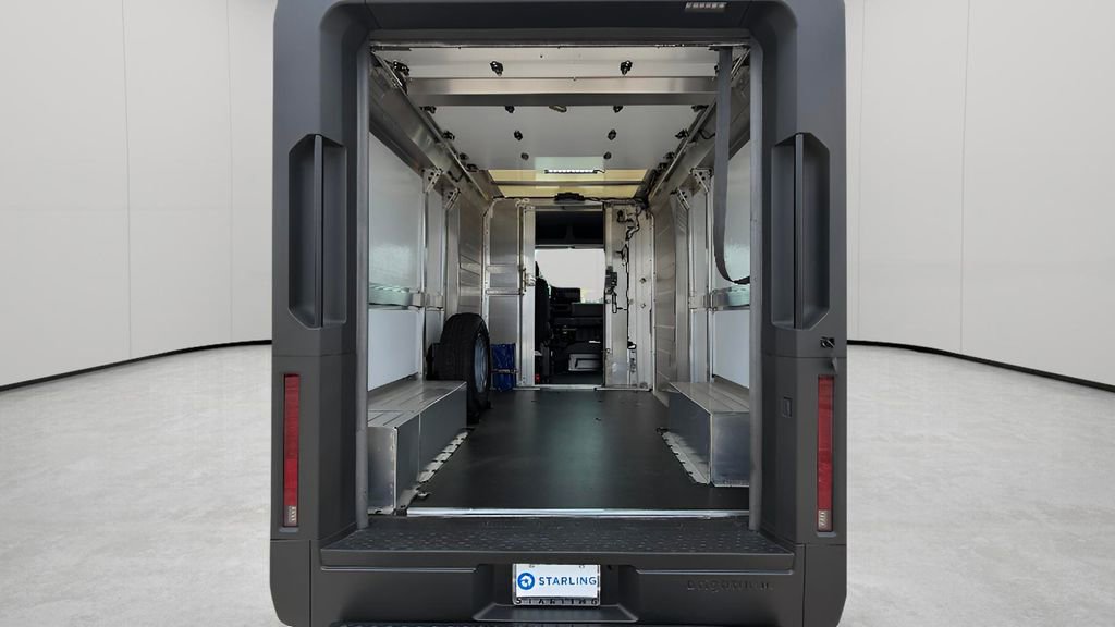 Used 2024 Chevrolet Brightdrop 400 w/ Commercial Equipment Package AWD/4WD image 28