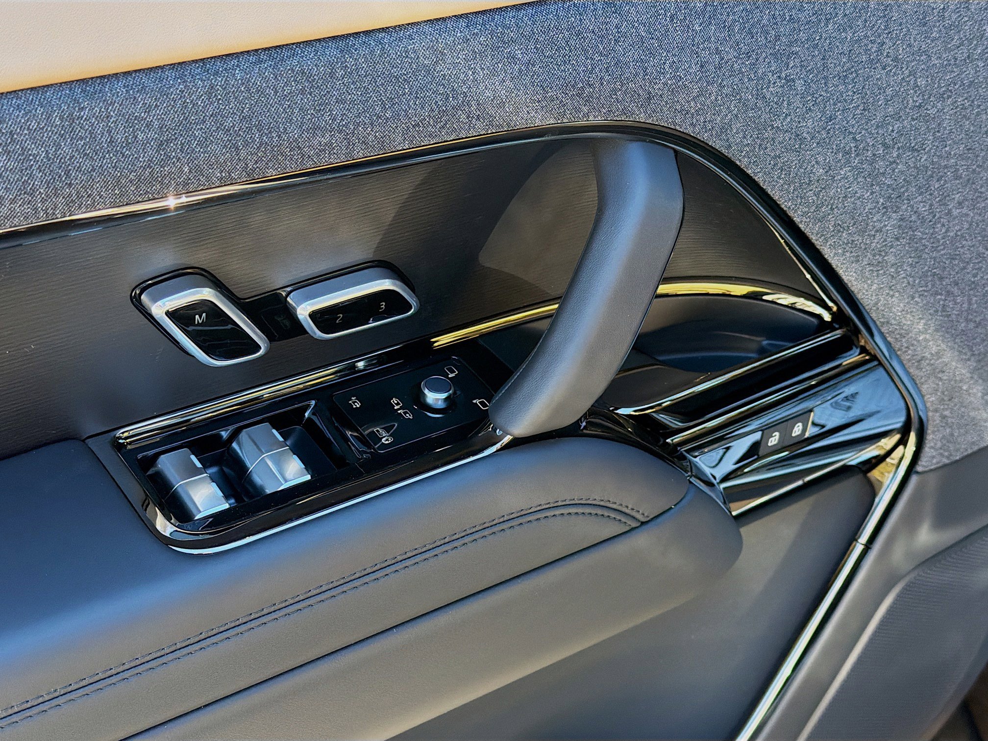 New 2026 Land Rover Range Rover Sport Dynamic SE image 23