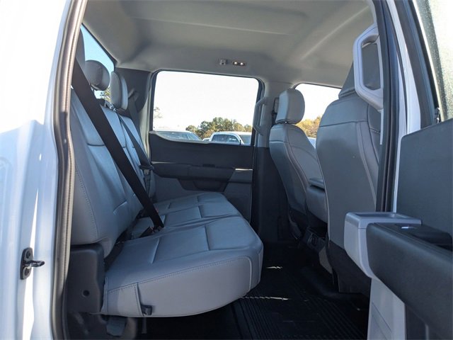 New 2026 Ford F350 4x4 Crew Cab DRW Super Duty image 20