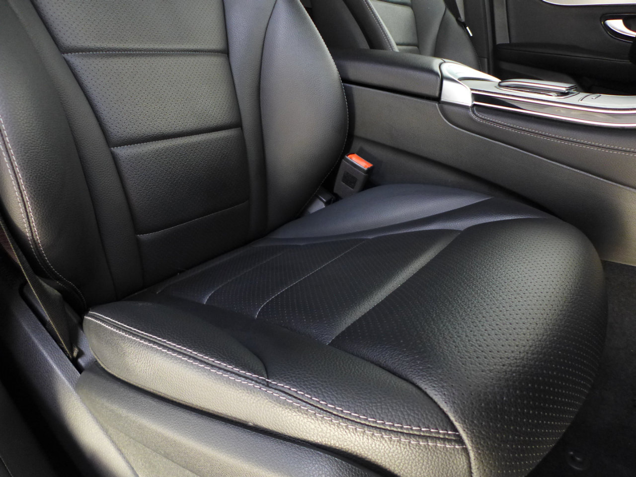 Used 2020 Mercedes-Benz GLC 300 image 53