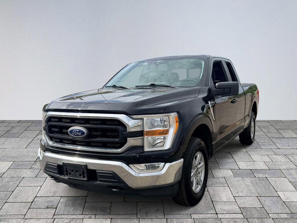Used 2021 Ford F150 XLT image 3