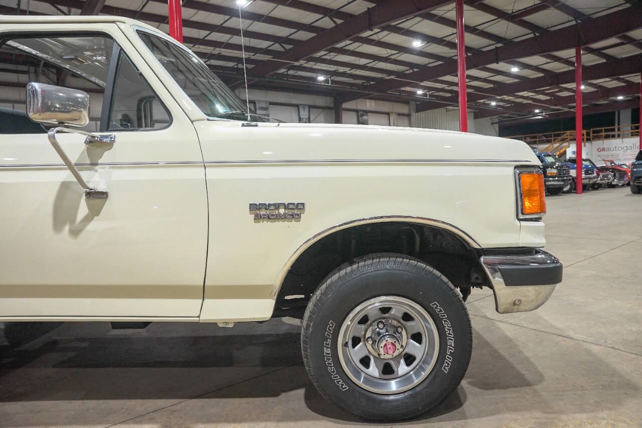 Used 1990 Ford Bronco image 11