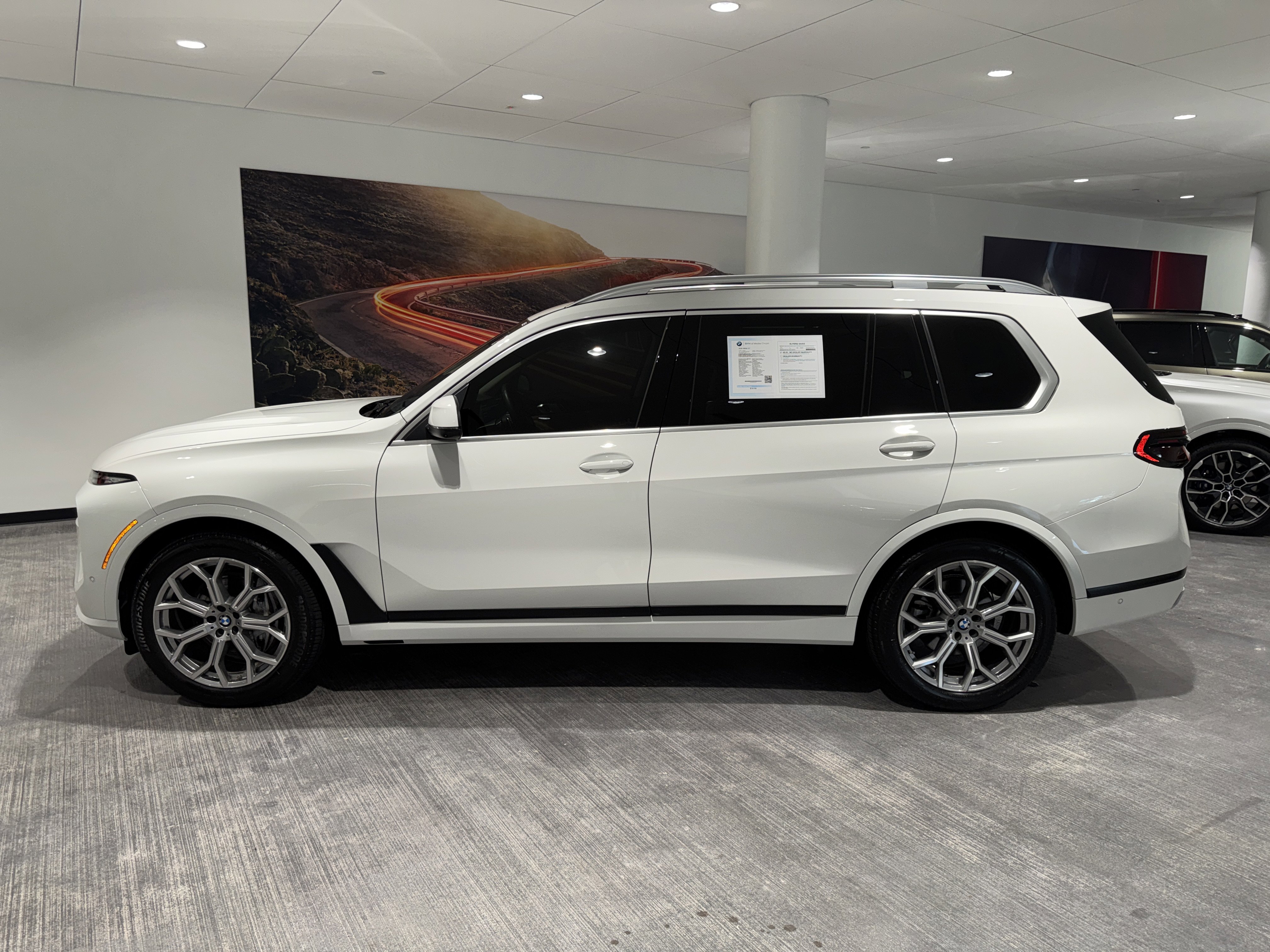 Certified 2025 BMW X7 xDrive40i w/ Premium Package image 5