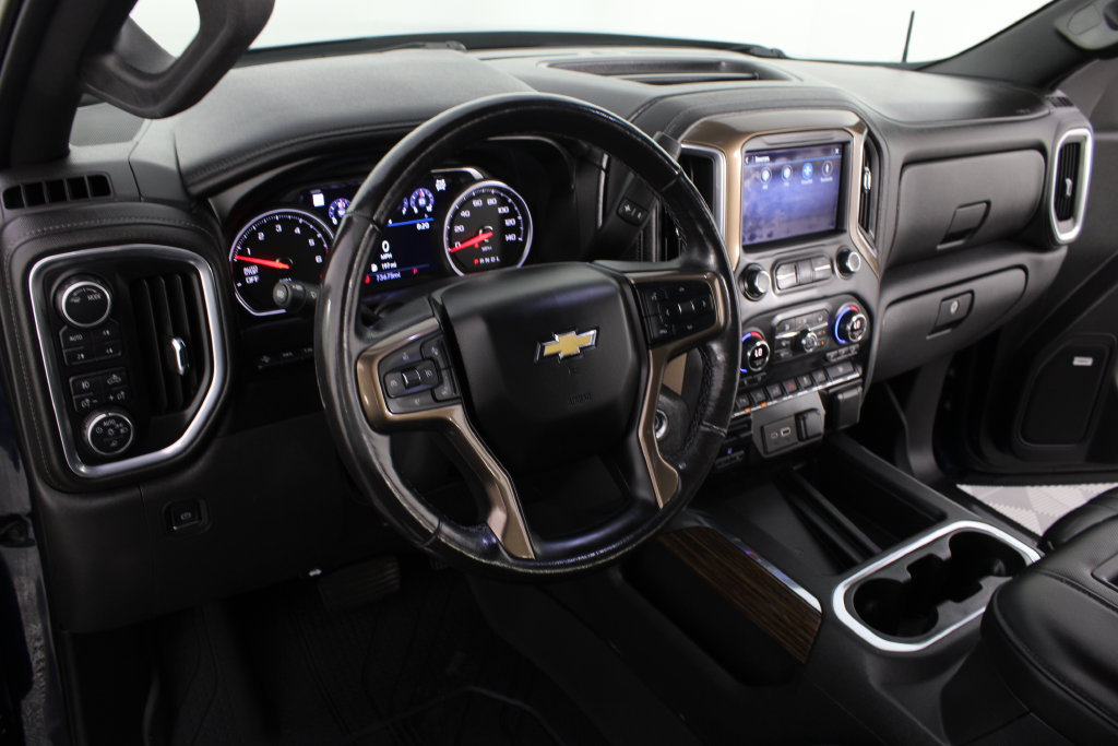 Used 2020 Chevrolet Silverado 1500 High Country w/ Technology Package AWD/4WD image 10