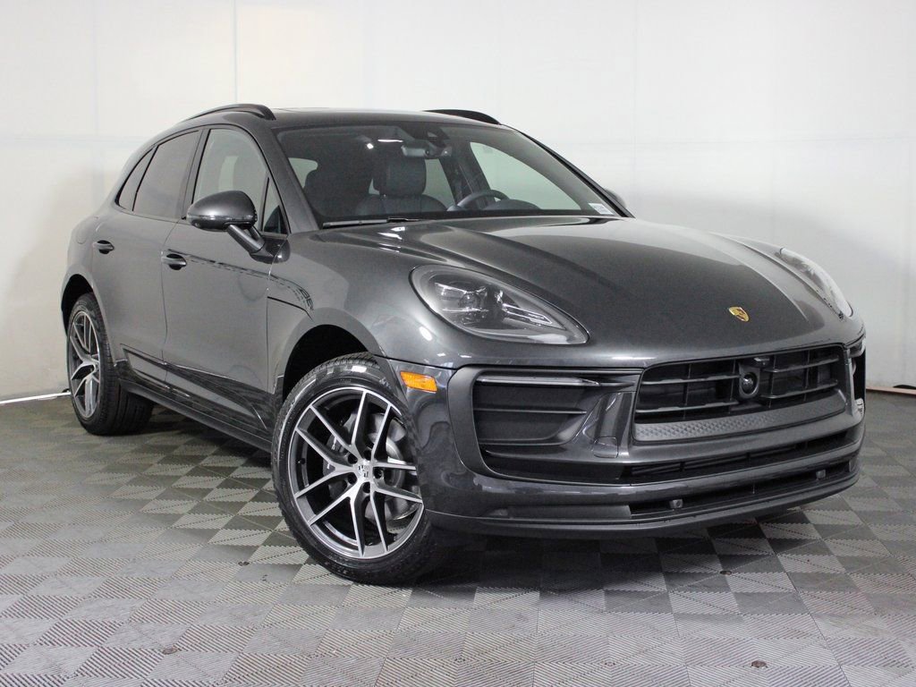 Certified 2026 Porsche Macan image 9