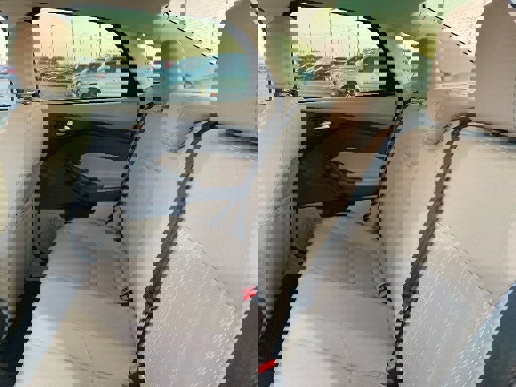 Used 2016 Ford Focus SE image 12