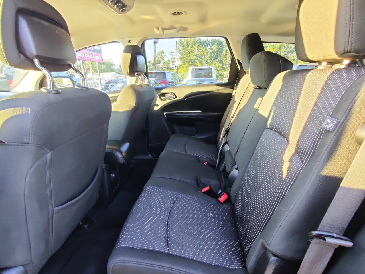 Used 2019 Dodge Journey SE w/ Connectivity Group image 11