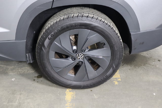 Used 2025 Volkswagen Taos S FWD image 41