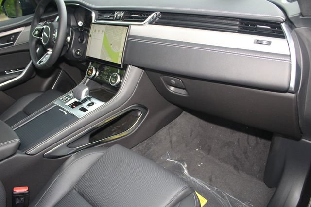 New 2026 Jaguar F-PACE R-Dynamic S image 24