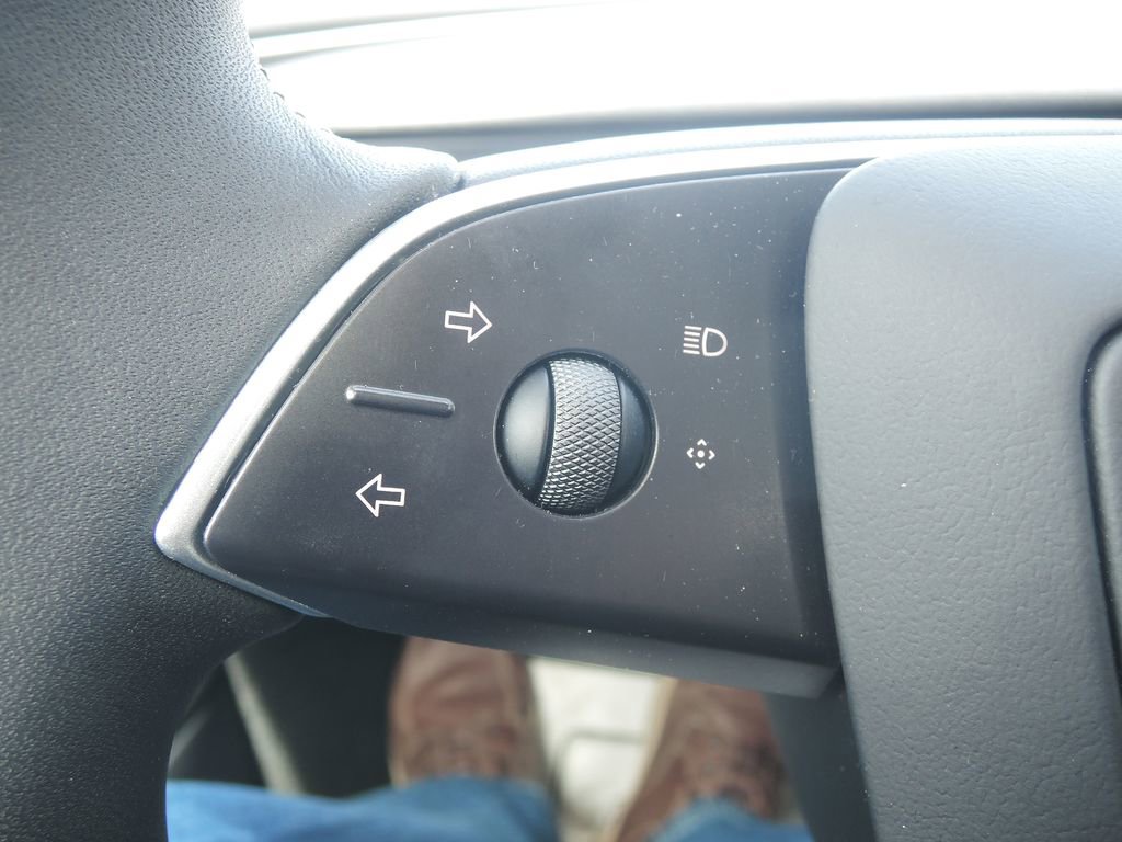 Used 2025 Tesla Model 3 Long Range image 13