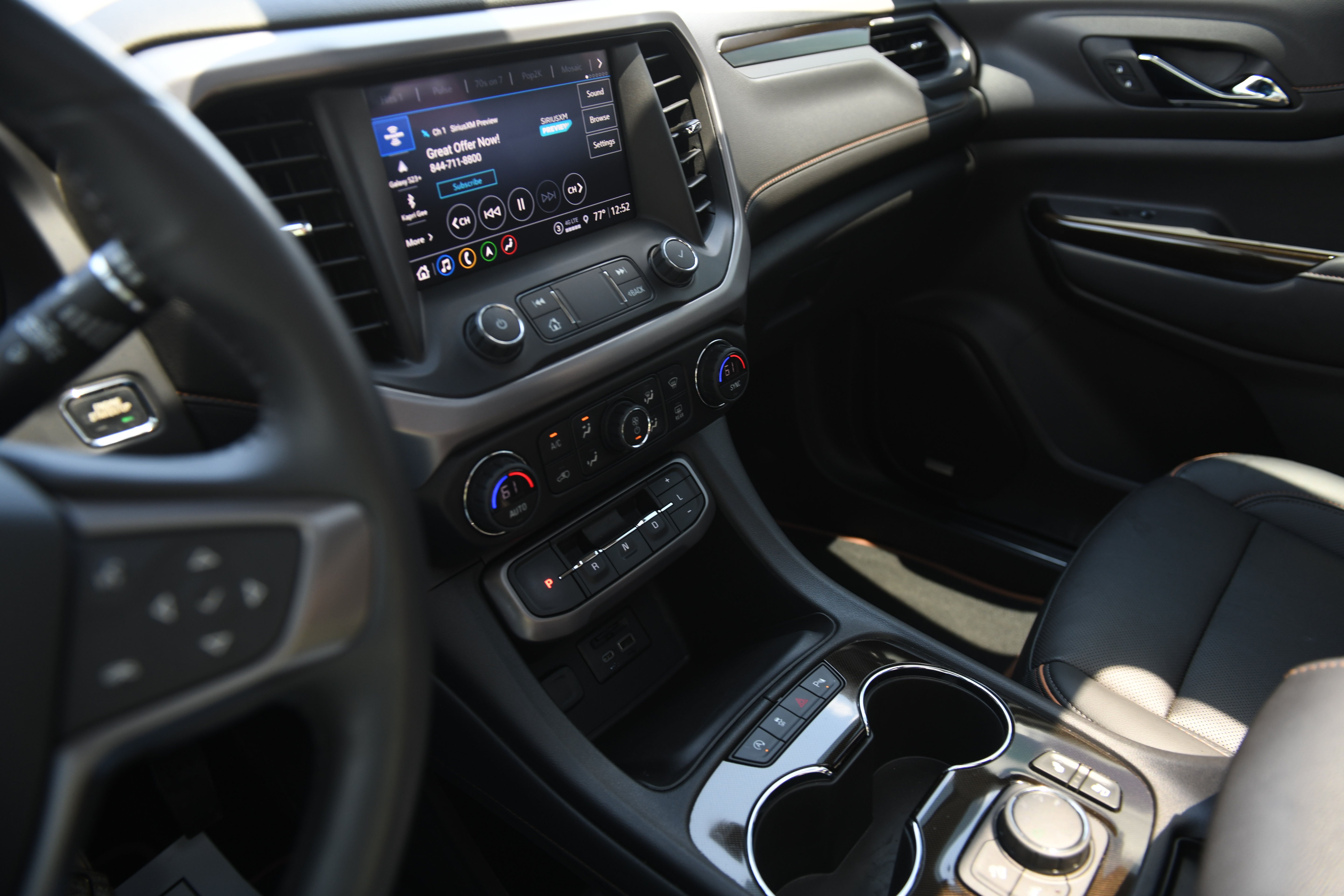 Used 2022 GMC Acadia AT4 w/ Technology Package AWD/4WD image 19