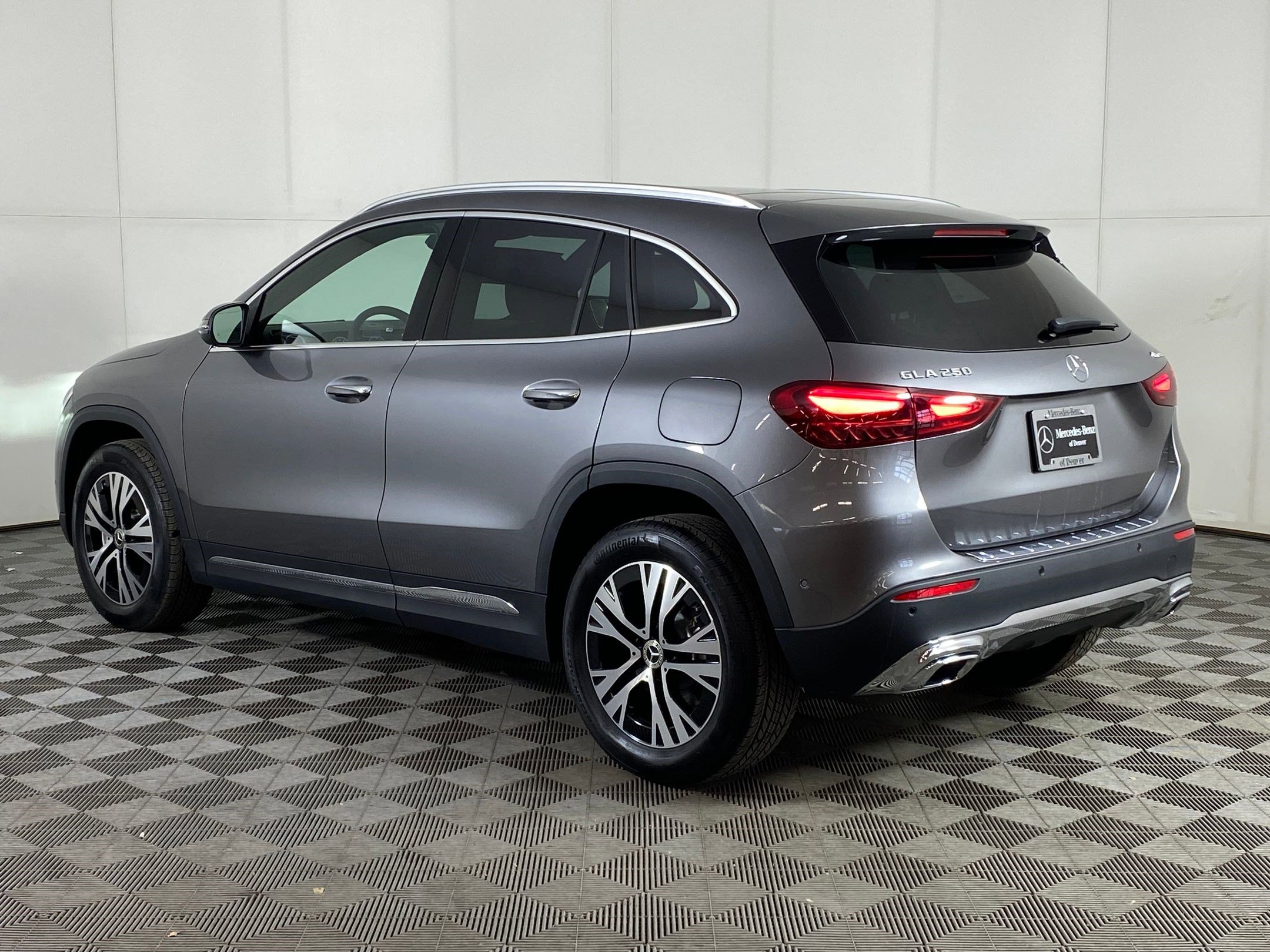 Used 2026 Mercedes-Benz GLA 250 4MATIC image 3